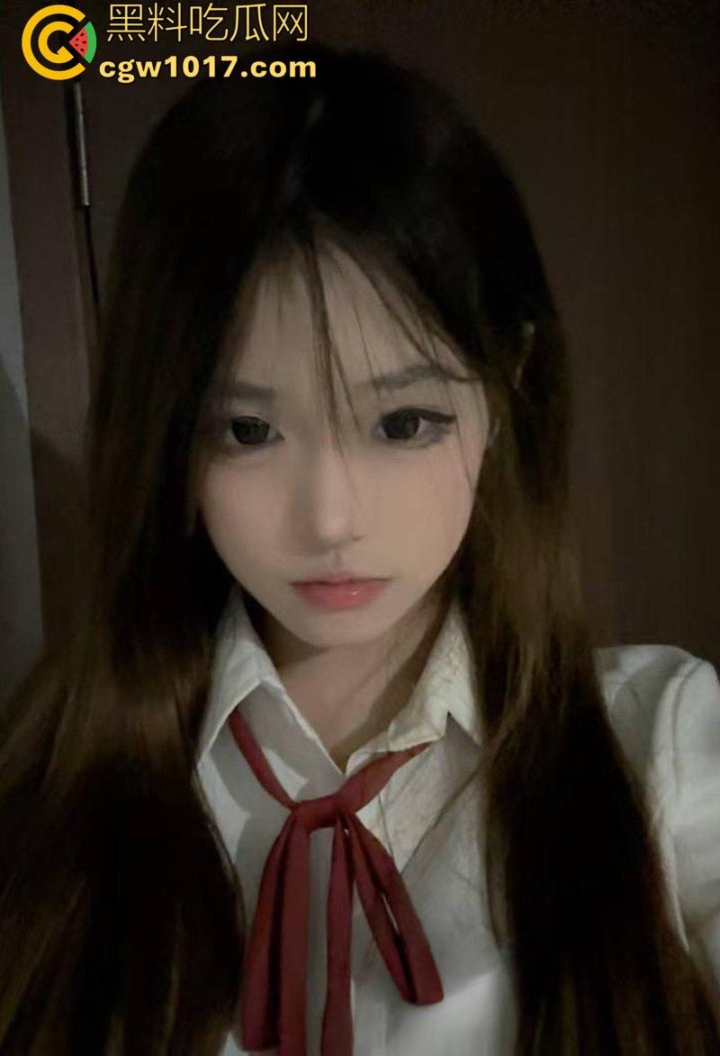 推特顶级网红微密圈福利视频流出!高颜御姐穿着情趣黑丝开裆袜自慰,高潮时淫水喷三米远!-1