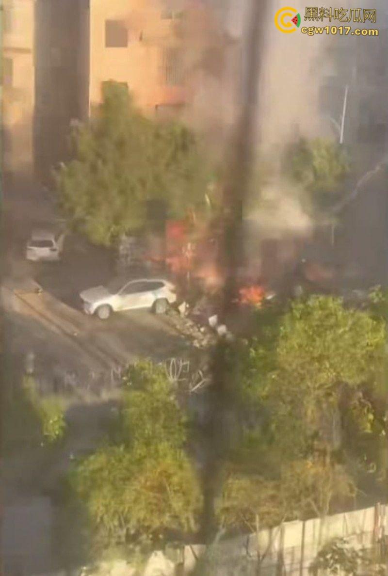 浏阳烟花爆炸事件，勇鑫烟花老板实名举报腐败官员吃分行收贿，被禁卖绝望吃农药，自爆门店轰塌大楼 ！-5