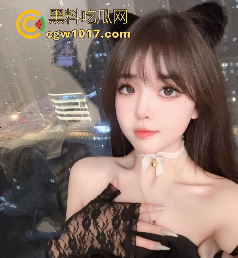 抖音高颜值网红【不要乱倒垃圾】早期私密视频曝光，极品尤物露脸深情口交深喉， 高清无码甜妹人设崩塌！-4