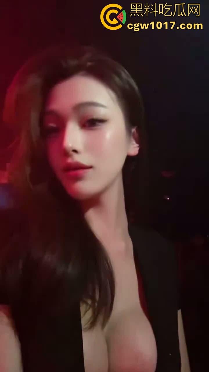 抖音网红【Sam老师】私设曝光!居然是全国可飞的外围!妩媚的眼神 熟练的深喉技巧直接让你沦陷!-3