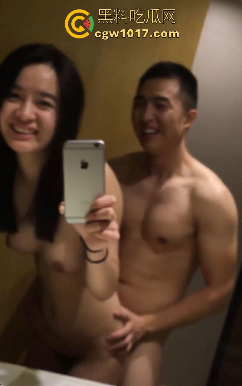 曾经哪个精神小伙如果也是能操上好逼了！跟甜美白领私下厮混，各种花式做爱，对镜后入大奶狂甩，浪叫到腿软！-7