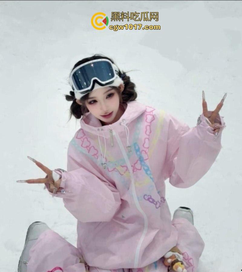 抖音百万级网红 老白不喝酒 被曝拒付3000陪滑费 女主发文控诉 身份却被实锤为外围女 完整版!-3