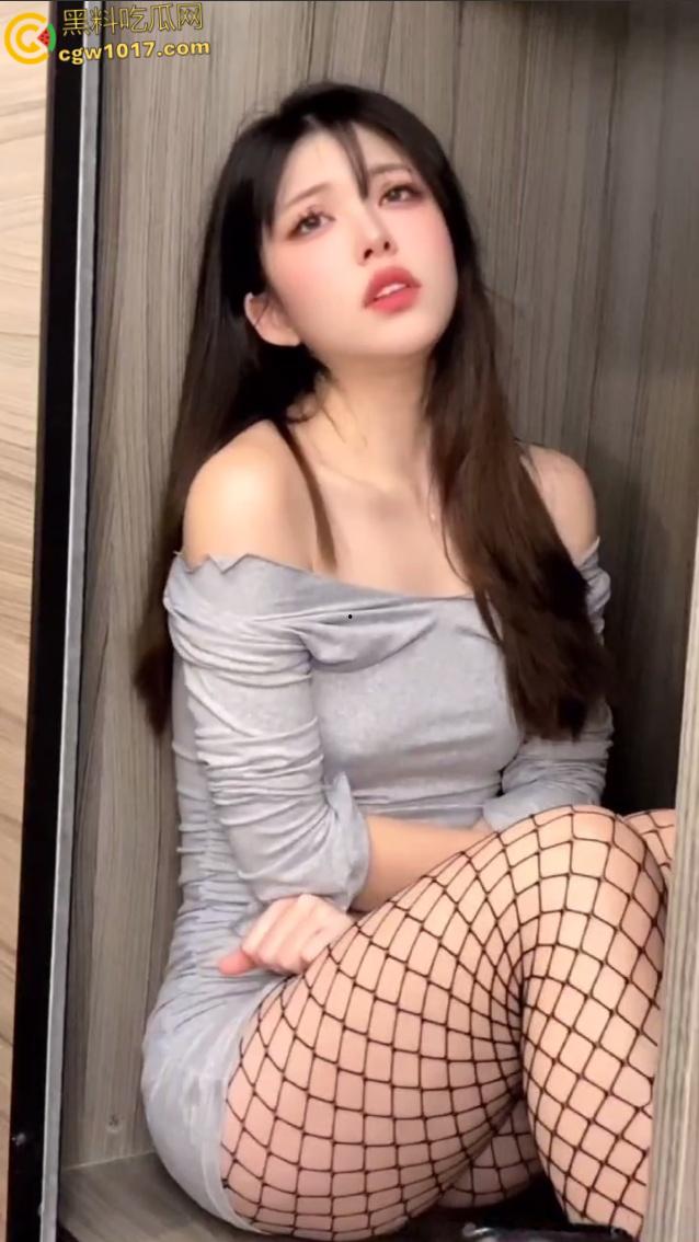 韩国极品尤物【tinaislove】,性感JK渔网诱惑,成为财阀肉便器露脸口交,被后入打桩爆操肥臀狂抖!-1