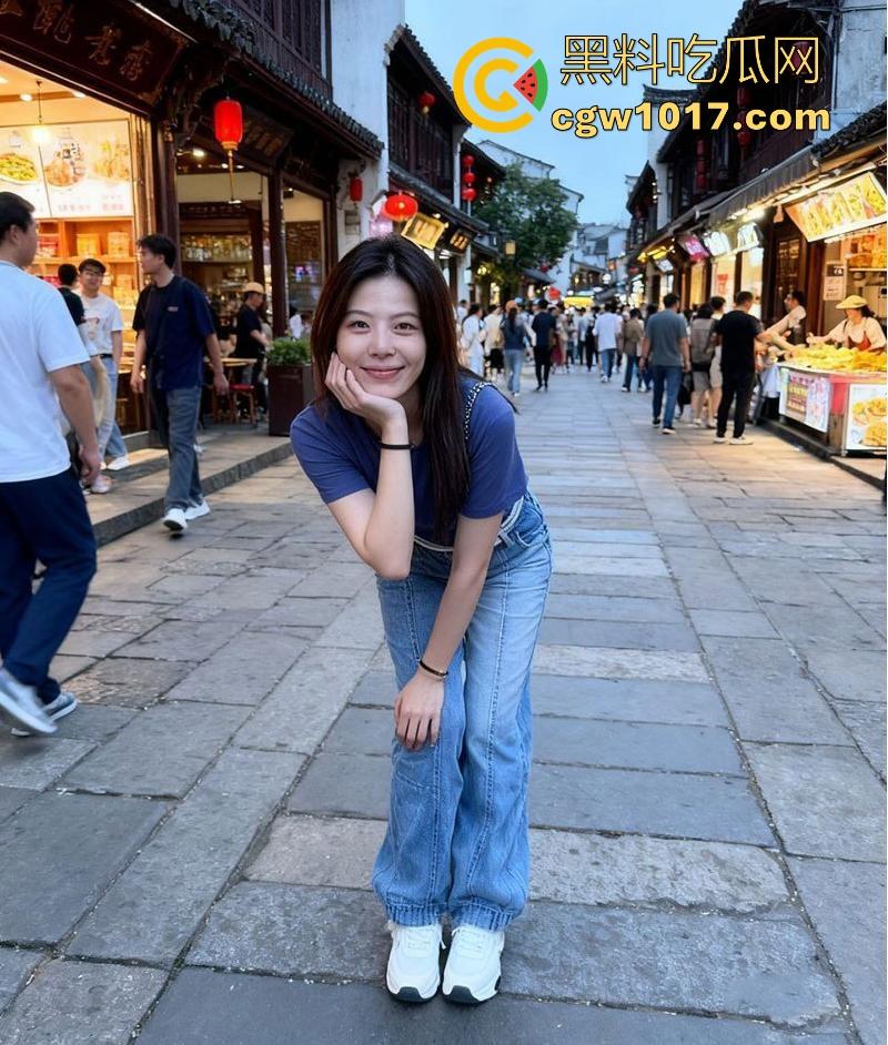 武汉师范大学【陈菲怡】大四实习为顺利专正，甘心与领导上床做爱，嘴上说的不要在床上表现比谁都骚！-2