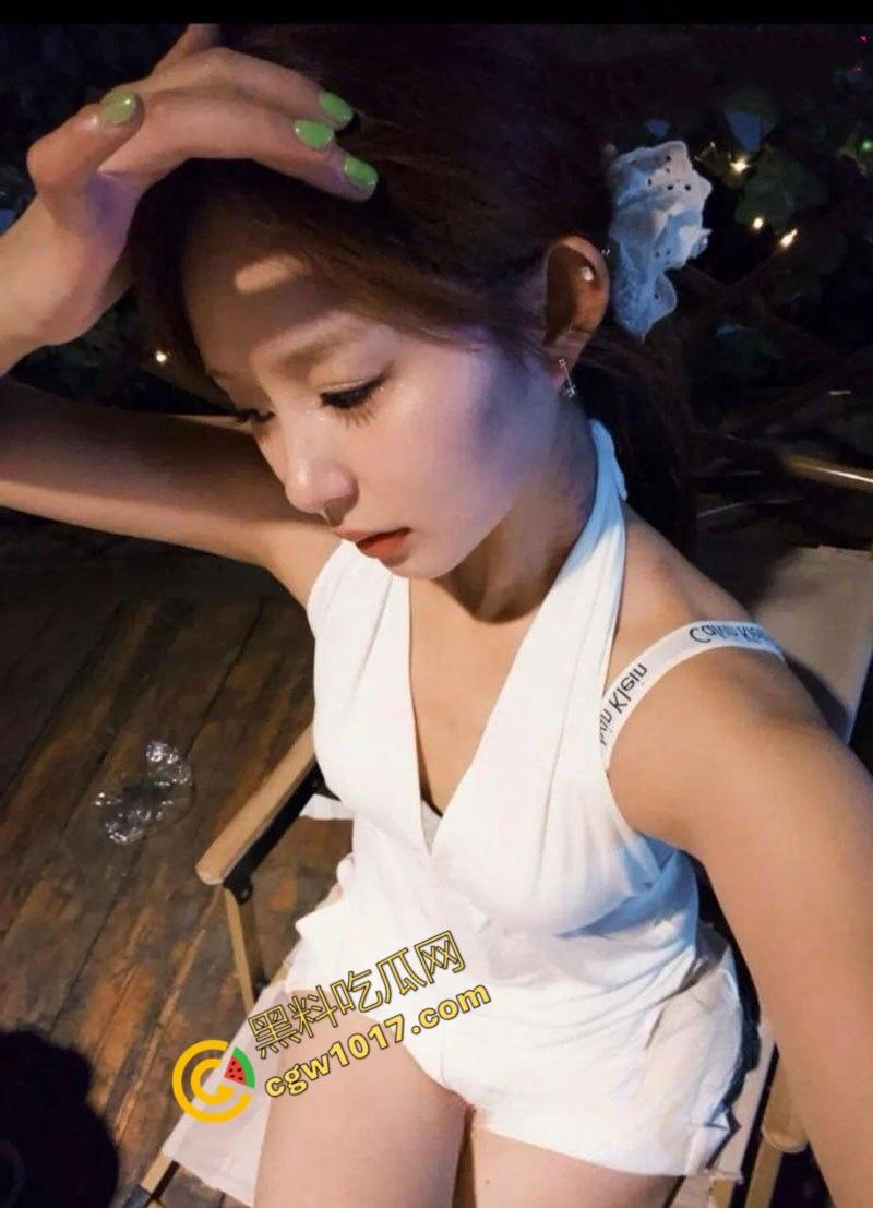 瑜伽小巫女爆艳照!极品博主【高颜嘉】在深圳总统套房内被金主掌控,成妖艳肉便器,反差十足,骚狂见潮!-4