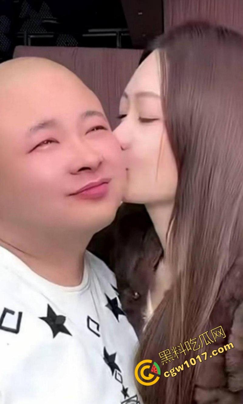 快手千万粉网红【老狗】惊爆丑闻:婚内出轨乱搞、KTV淫乱黑料满天飞!与爱徒【孙佳昕】狂欢,前妻直播爆猛料,裸露内幕掀波澜!-13