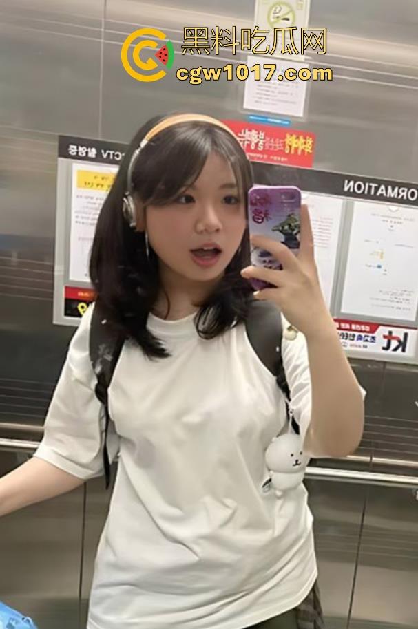 河北反差幼师【李小梦】人民好教师，白天讲课，晚上辅导大学生，微坦身材翘臀圆润，露脸深喉舔屌上位骑乘！-2