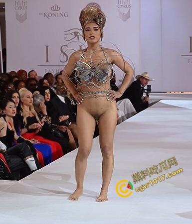 赤裸人肉T台狂肆绝伦!名模疯狂展示肉体,雪白胴体用猫步献上视觉大饱餐,美乳荡漾,宣告时尚之美!-5