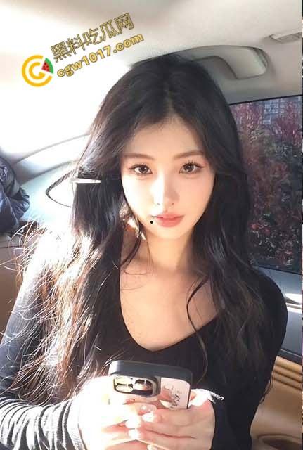 小别胜新婚,姐弟重逢,满满激情:姐姐热情如火,猛烈攻势让人难以招架,压力肥也挡不住子弹如雨下的狂野夜晚!-1