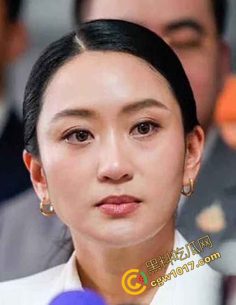 泰国女总理性爱丑闻泄密!极品巨乳,完美露脸,场景劲爆火辣,网民疯狂点击,震惊全球!-3