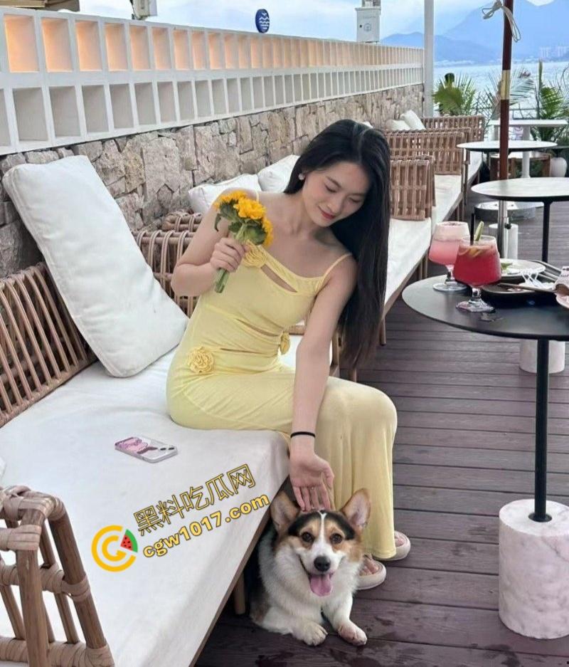 天津丽新里爆出激情大瓜!渣男【樊俊杰】与极品炮友上演春宫大戏,业主群频频曝光,裸体传单满天飞,小区成了淫乱战场!-5