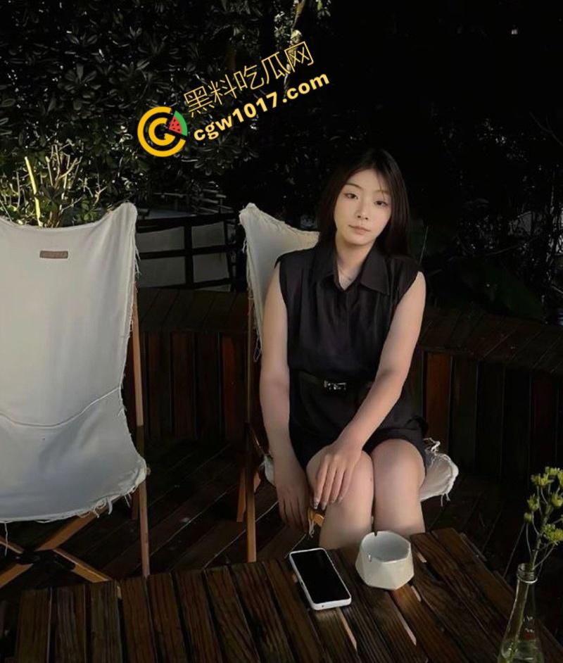 浙江银行柜员【张文】秘密约会大哥求业绩,边挨操边打电话,口技高超啵啵不停,工作间隙尽情享受肉欲极致!-2