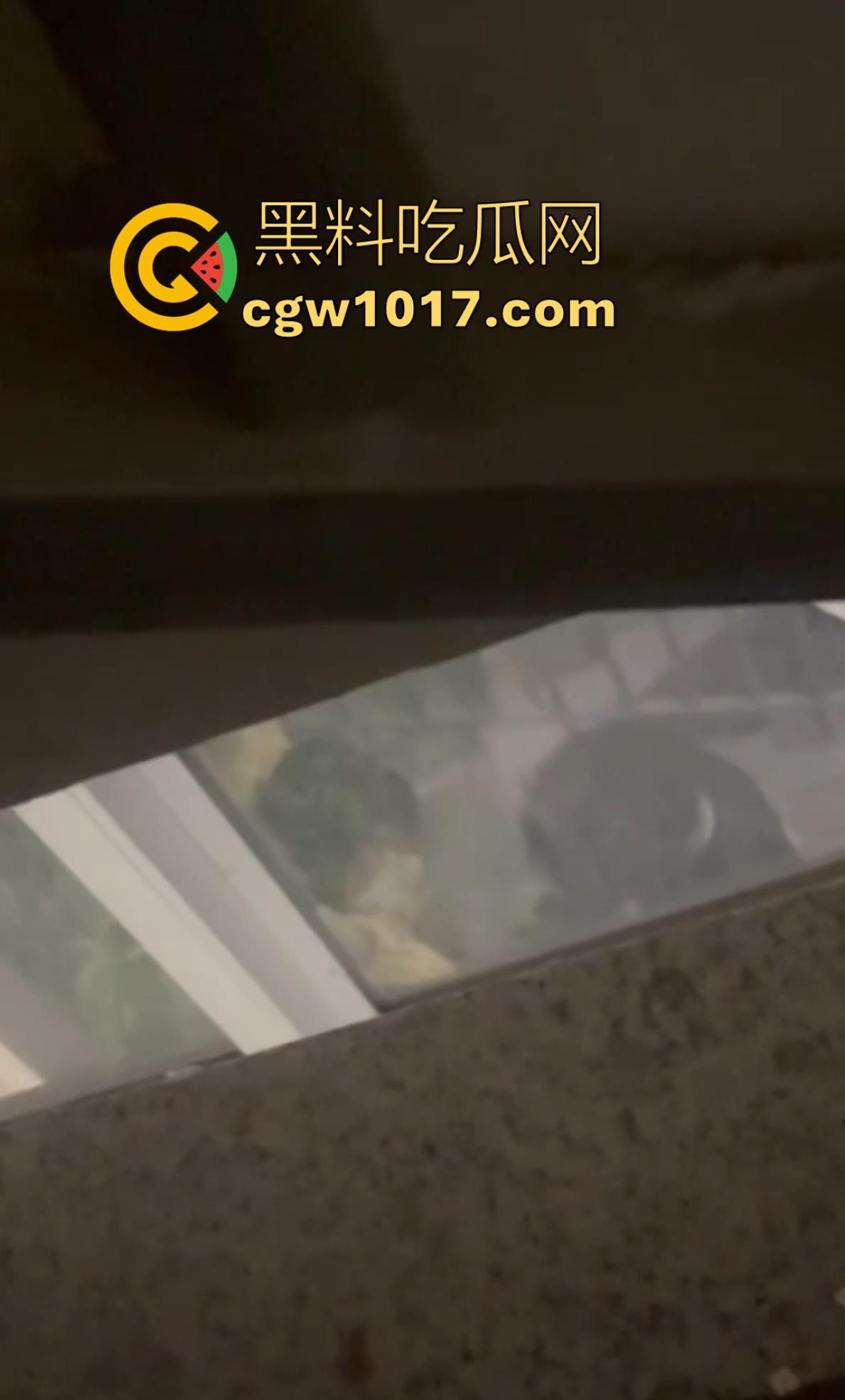 卫校不大创造神话!小情侣楼梯激情啪啪被偷拍!埋头苦干猛插女友,男女主被扒出,报告案发现场发现不明液体!-10