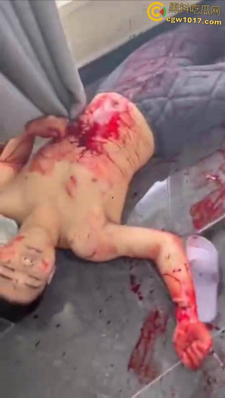 吉林长春万达公寓血案,快手甜妹带头挑衅,冲进房间双人捅死 一死一抢救无效,房间鲜血四溅恐怖至极!-8