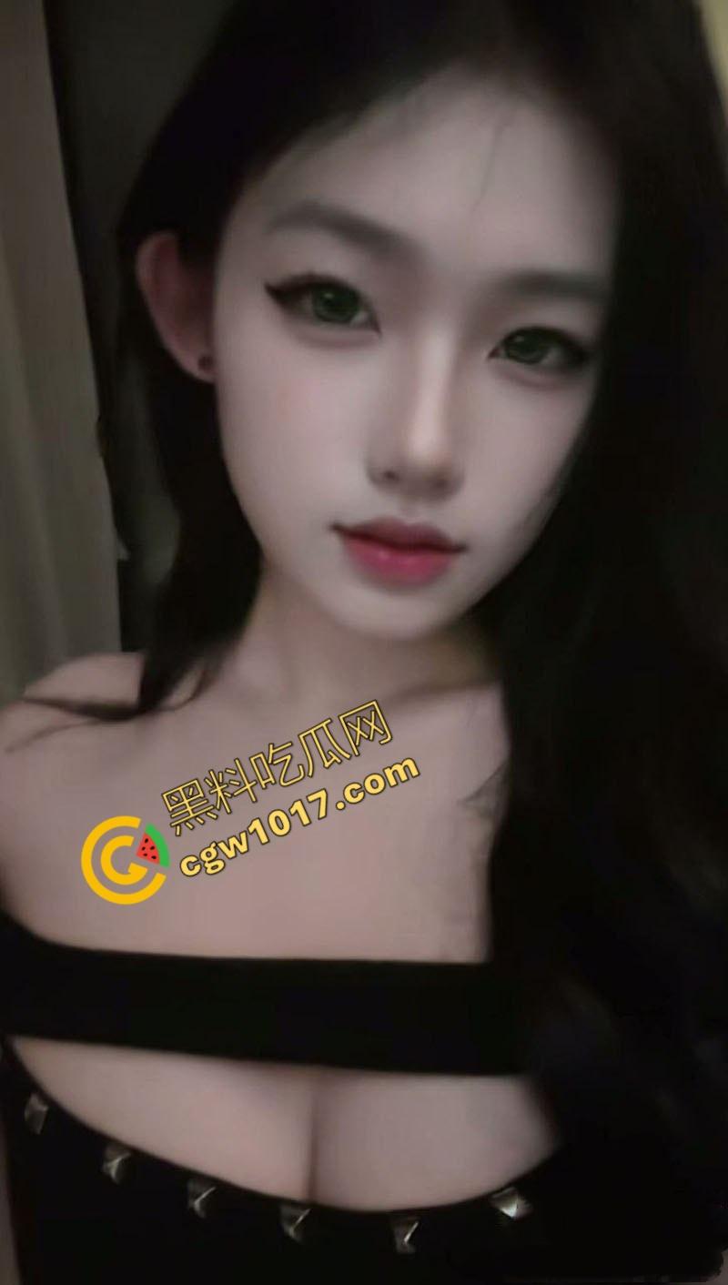 广东珠海传奇御姐，黑丝诱惑致胜！肉棒深喉激情四射，翘臀紧穴被猛操至高潮，金主激情射爆黑丝！-2