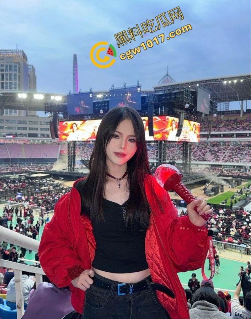 猛捅金融艳女!银行职员升职秘籍:深喉巨棒,翘臀翻滚,领导狂插爆鸡,人前淑女人后荡妇,极致淫乱视频曝光!-8