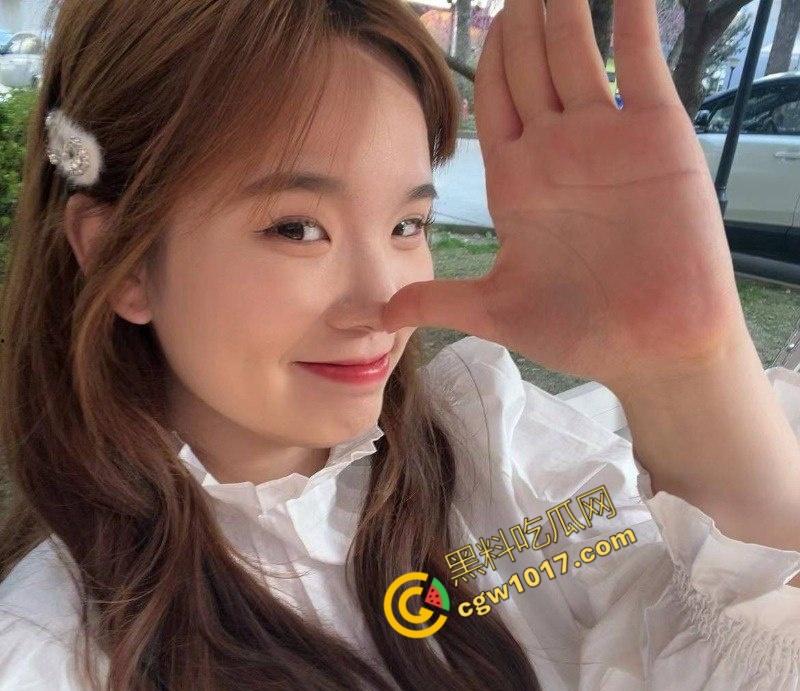 河北保定学生情侣激情视频曝光:深喉与翘臀齐飞,镜头火辣贴身捕捉每寸肉体交融,画面刺激直击原始欲望-7