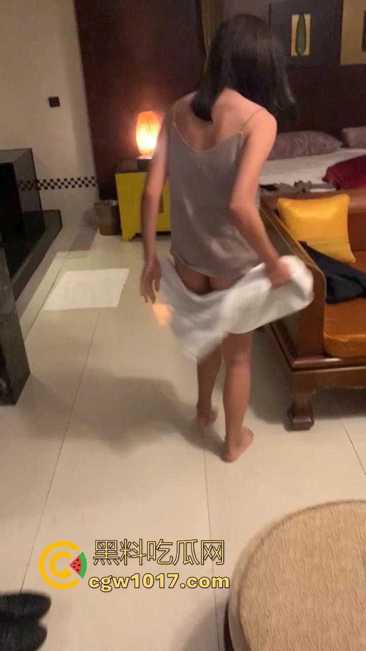 骚的不一定是小姐，还有可能是销售！半哄半骗灌醉到酒店，一晚上干了她无数次，原来这就是销冠！-2