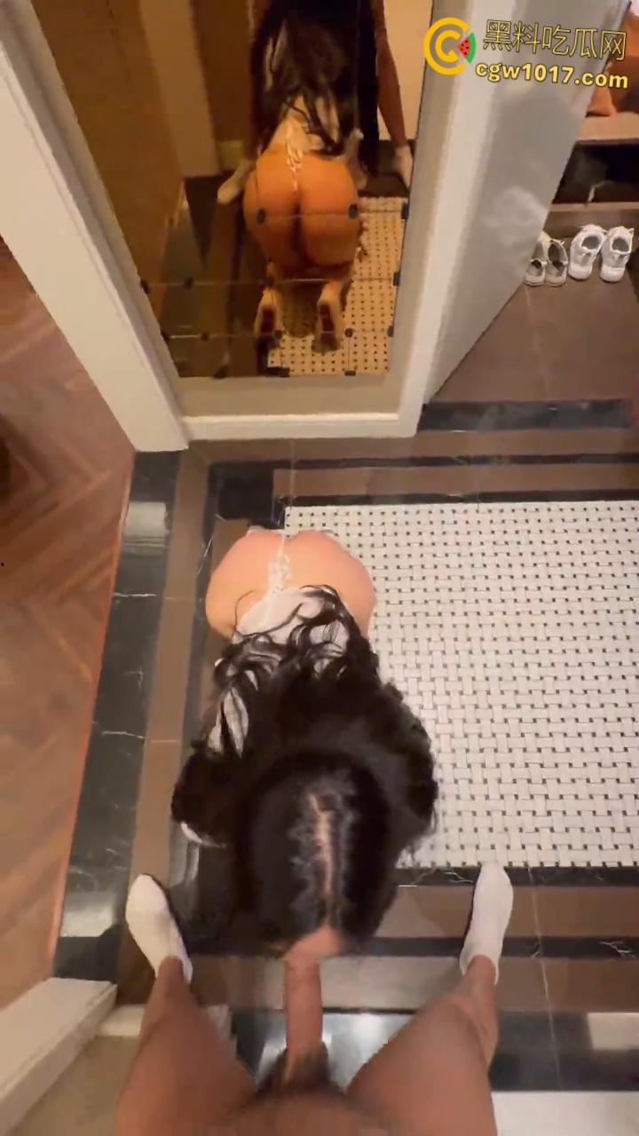 好久没见到姐姐了，临走时喝十个生鸡蛋，性感肉丝平底鞋，猛插姐姐一个小时，把姐姐下体失禁倒在床上抽搐 ！-6