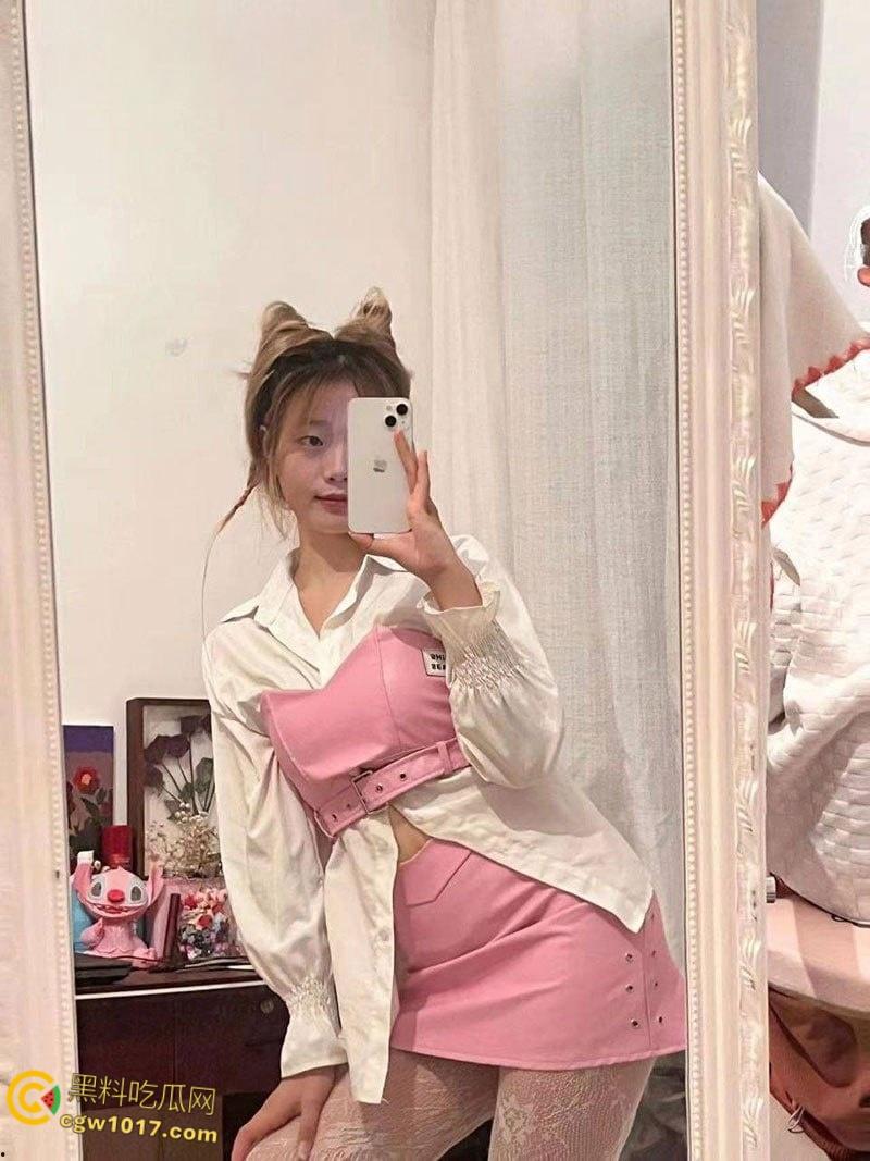 吉林大学清纯学妹【宫丽】,被男友调教沦为母狗,家中抠穴视频自慰 ,酒店多姿势做爱,淫声浪叫充满房间!-3