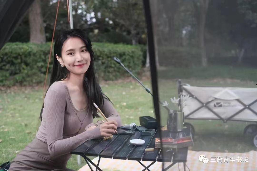 真实!江山市场监管局换妻狂欢:6P激情大战视频泄密,爆乳湿穴,激情四射,威严崩坏前途尽毁!-5