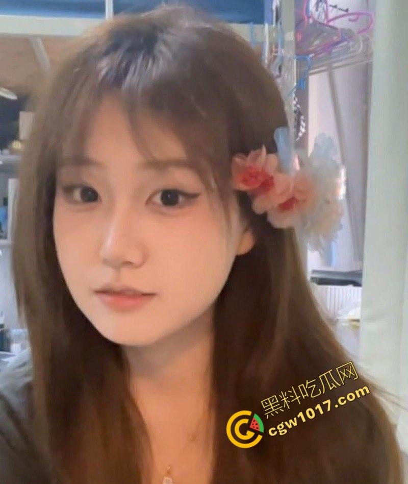 上海电力大学【贾赵依】醉酒失身:狂野激情视频曝光,同学狂操嫩穴,淫荡姿态尽显,令人血脉贲张-2