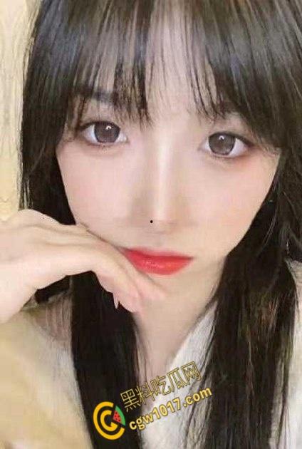 四川乐山卖淫女慌找接盘侠:30万彩礼换性奴生涯,网友爆花800元体验,激情视频流出引发全网热议-5