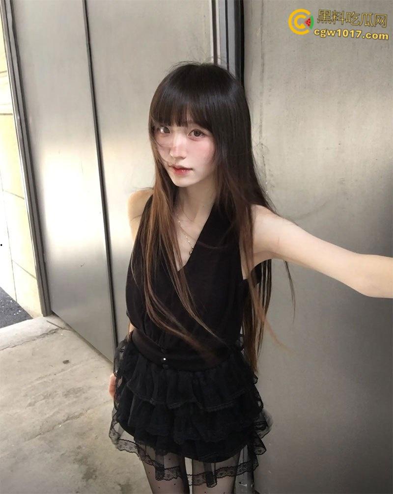 高颜气质御姐【刘若霓】,杭州做外围卖淫视频曝光,极品美腿开档黑丝,趴在窗户后入打桩,骚浪淫叫太诱人了 !-3