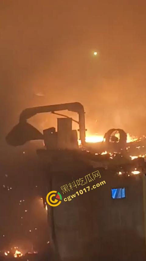 震撼!菲律宾钢厂惨剧:钢水如魔鬼喷发,烈焰吞噬生命,烧伤死亡者无数,惨象人间地狱!-7