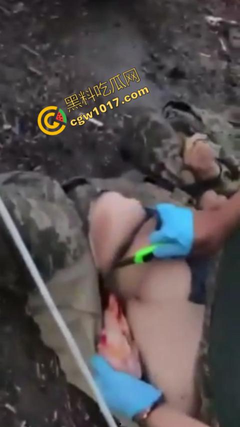 恐怖慎入:战俘被残虐致死内部视频曝光:耳朵,阴茎被残忍收割,现场画面血腥暴力,胆小这勿入!-5