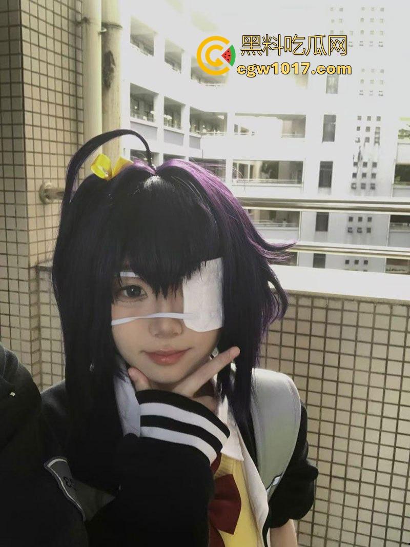 东莞城市学院白月光学妹【林美玲】清纯反差coser，社团的社宠，不料私下被猥琐学长无套打桩内射，可爱滤镜全碎！-5