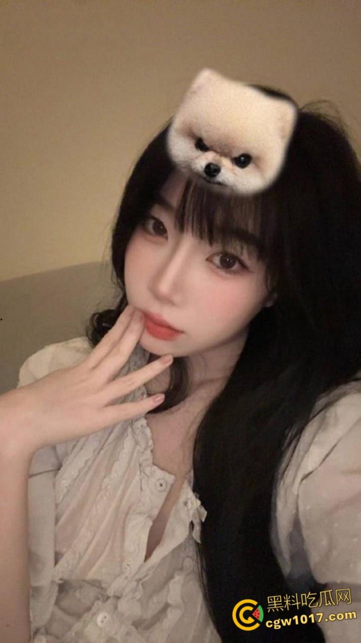 约炮大神【fkabuto】,约操江苏神仙颜值女大学生,白虎嫩穴一插白浆都流出来了,多姿势爆操浪叫不止!-1