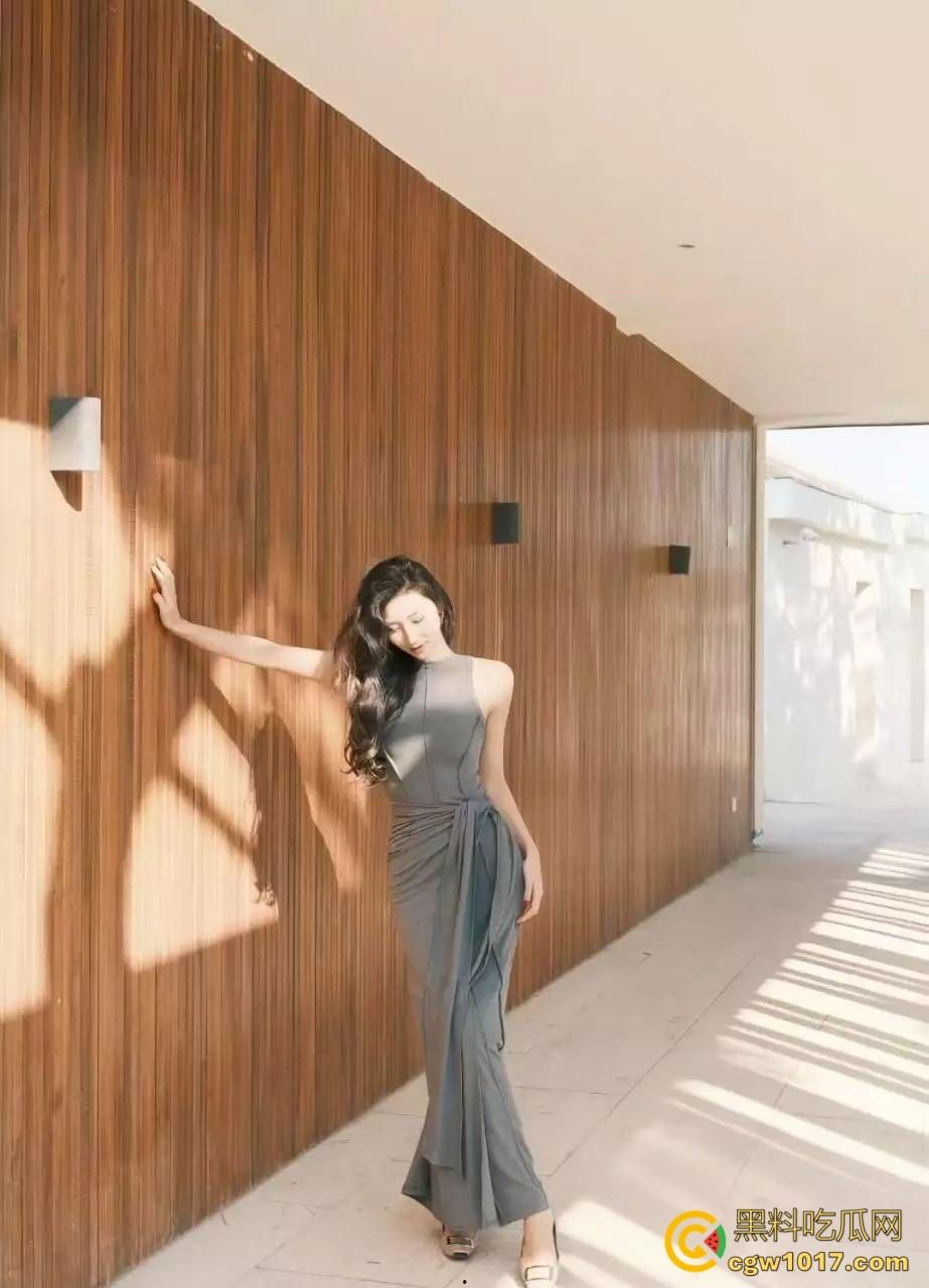 山东青岛在职教师【韩艳芳】日常生活中为人师表,曝出私下却是瘾君子,吸完以后淫靡至极,聚众淫乱!-4