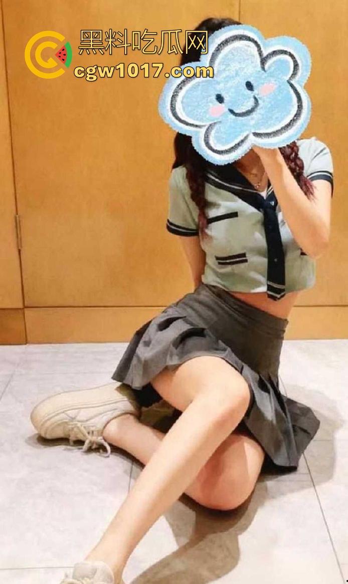 酒店幽会性感巨乳姐姐，房间里一跃化成JK女神，由被动变成主动也是一瞬间，无套内射花式做爱，爽翻了！-2