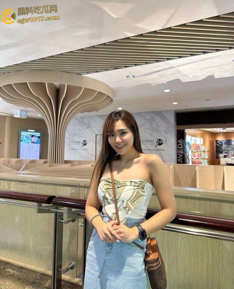 高颜值小护士【颜嘉柔】与男友性爱视频流出，口交深喉女上骑乘，无套后入猛操肥臀摇曳如浪，反差诱惑爆棚！-2