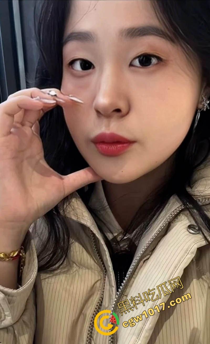 湖南师范大学母狗【张玥】性爱视频被曝!腿长腰细性感妖娆,多姿势爆操白浆四溢,浓精洒满娇颜!-3