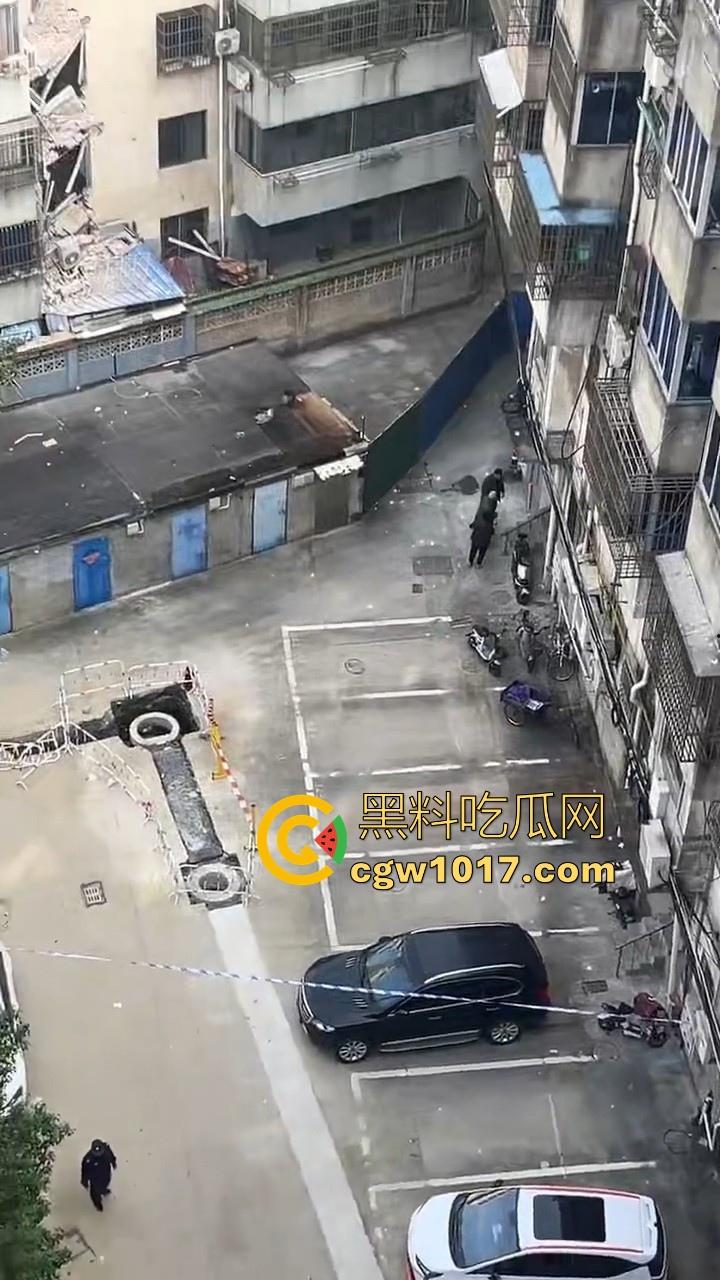 江苏丹阳一小区楼体发生沉降开裂，事故原因正在调查，还好没造成人员伤亡，所有居民已安全撤离！-10