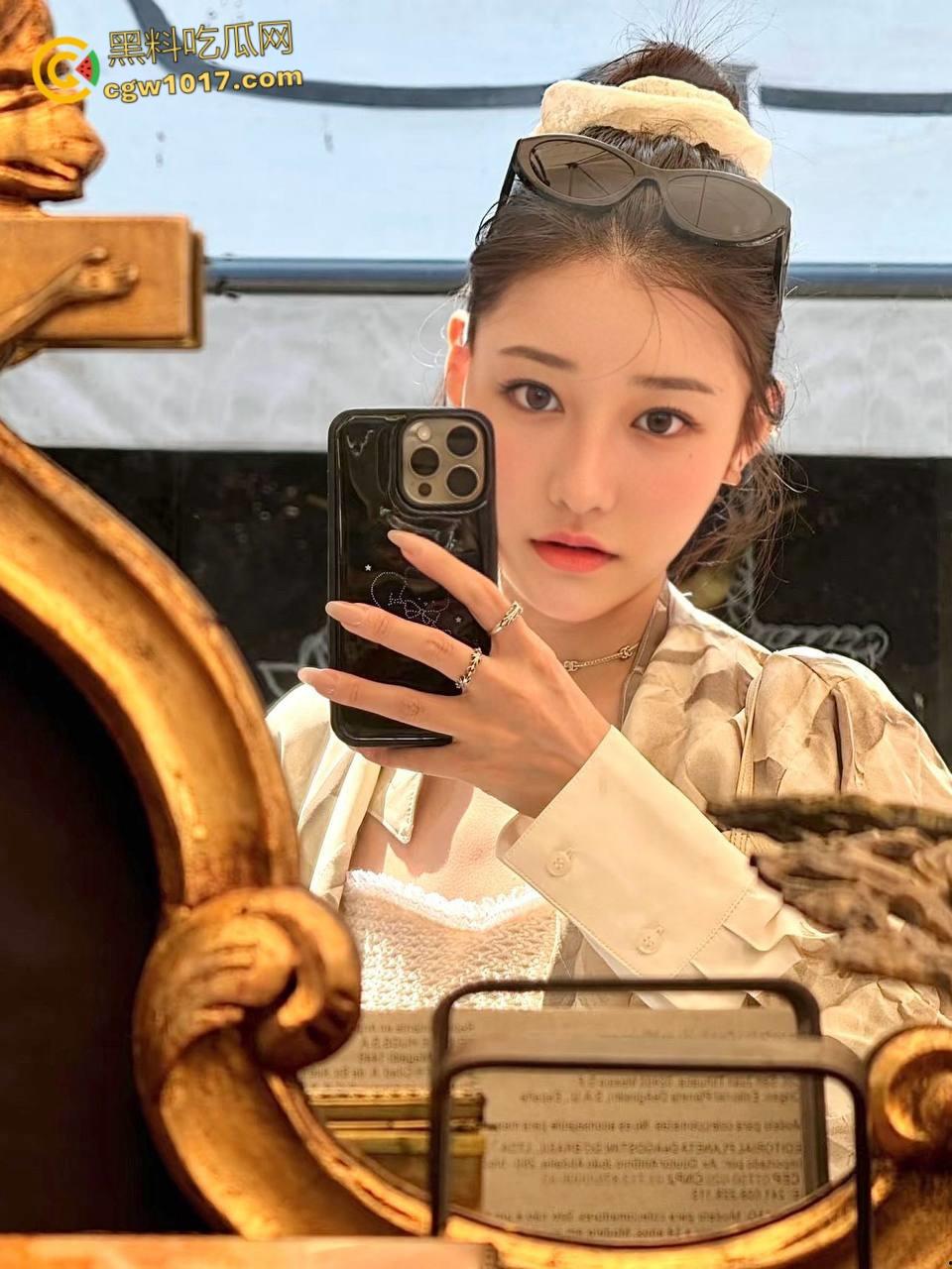 约炮大神【深情小K】,最新约操豹纹油光黑丝小网红,跪地口交深喉,多姿势无套猛操骚穴,淫叫连连!-2