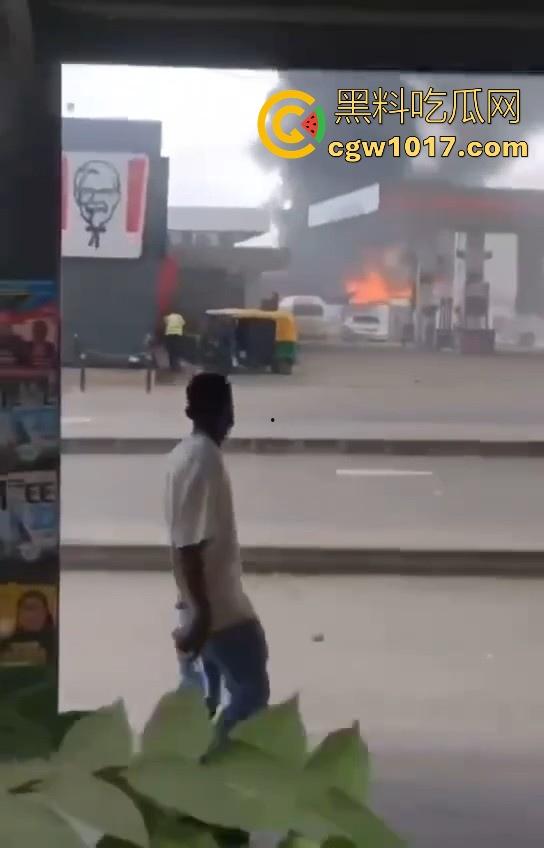 坦桑尼亚发生骚乱!因不满总统选举结果,坦桑尼亚各地爆发抗议活动,反对派指控选举舞弊猖獗,实话说还是国内好!-6