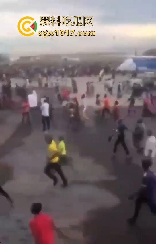 坦桑尼亚发生骚乱!因不满总统选举结果,坦桑尼亚各地爆发抗议活动,反对派指控选举舞弊猖獗,实话说还是国内好!-9