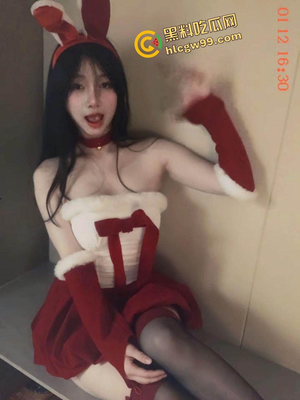 山西太原社会骚鸡【张丹丹】被调成母狗肉便器，打屁股后入猛插骚逼！独家曝光流出！-3