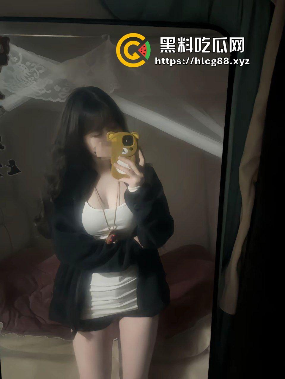 抖音纯欲御姐反差婊【阴雨天】后妈般的身材私拍一览无余,骚臀女上位夹吸肉棒淫荡调教!-2