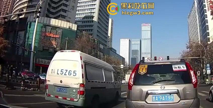 甘肃兰州城关区男子驾车撞伤行人后逃逸 接着又撞伤三人,疯狂逃亡路上再造惨剧!-6