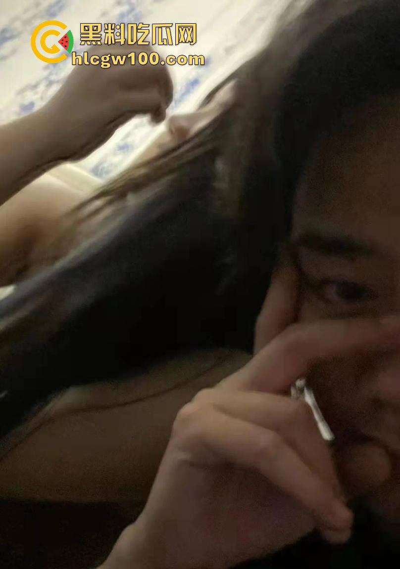 热门大瓜!抖音成名曲【哪里都是你】的主唱【队长YoungCaptain】婚内出轨与粉丝约炮被曝光。-17