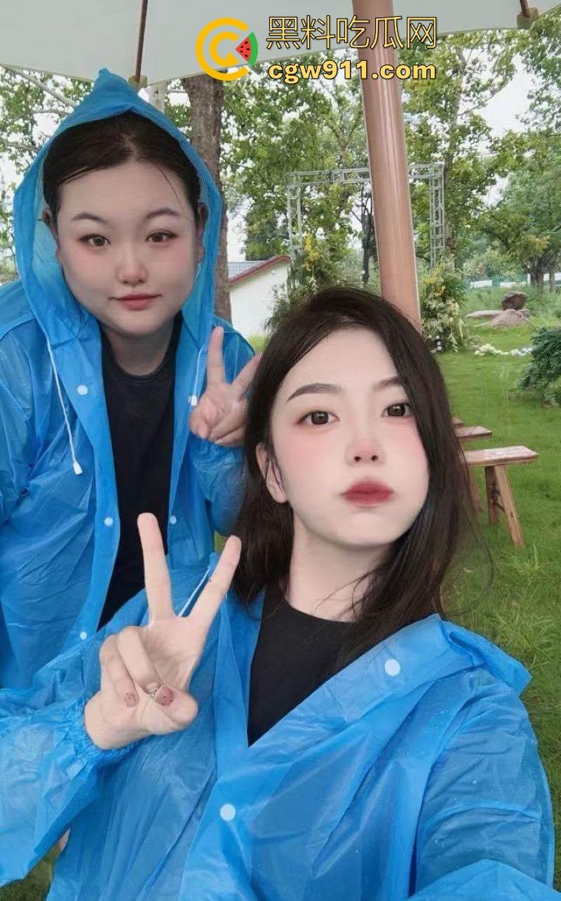 深圳高颜值清纯女神【沈佳颖】下班激情做爱解压，黑丝翘臀骑乘榨精，嫩穴喷汁内射高潮，从疲惫到狂热的转变！-4