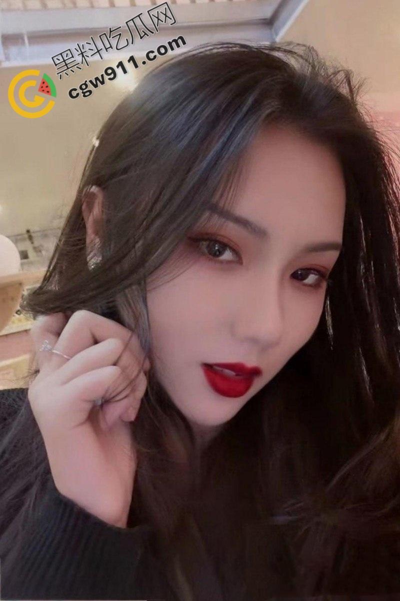 上海交通广播主持人【何珊珊】被富家公子哥拿捏,意图分得金钱,却被轻松摆布,曝光视频引爆网络惊呼!-2