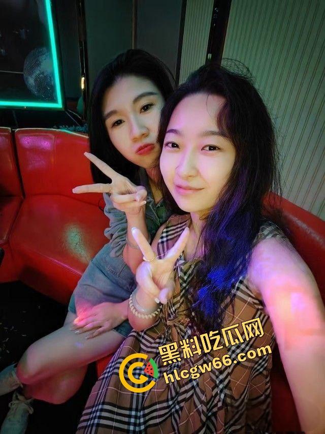 粉丝投稿92年母狗前女友英语老师『潘尧』操到颜射还能打教学电话,骚得不行还装正经!-5