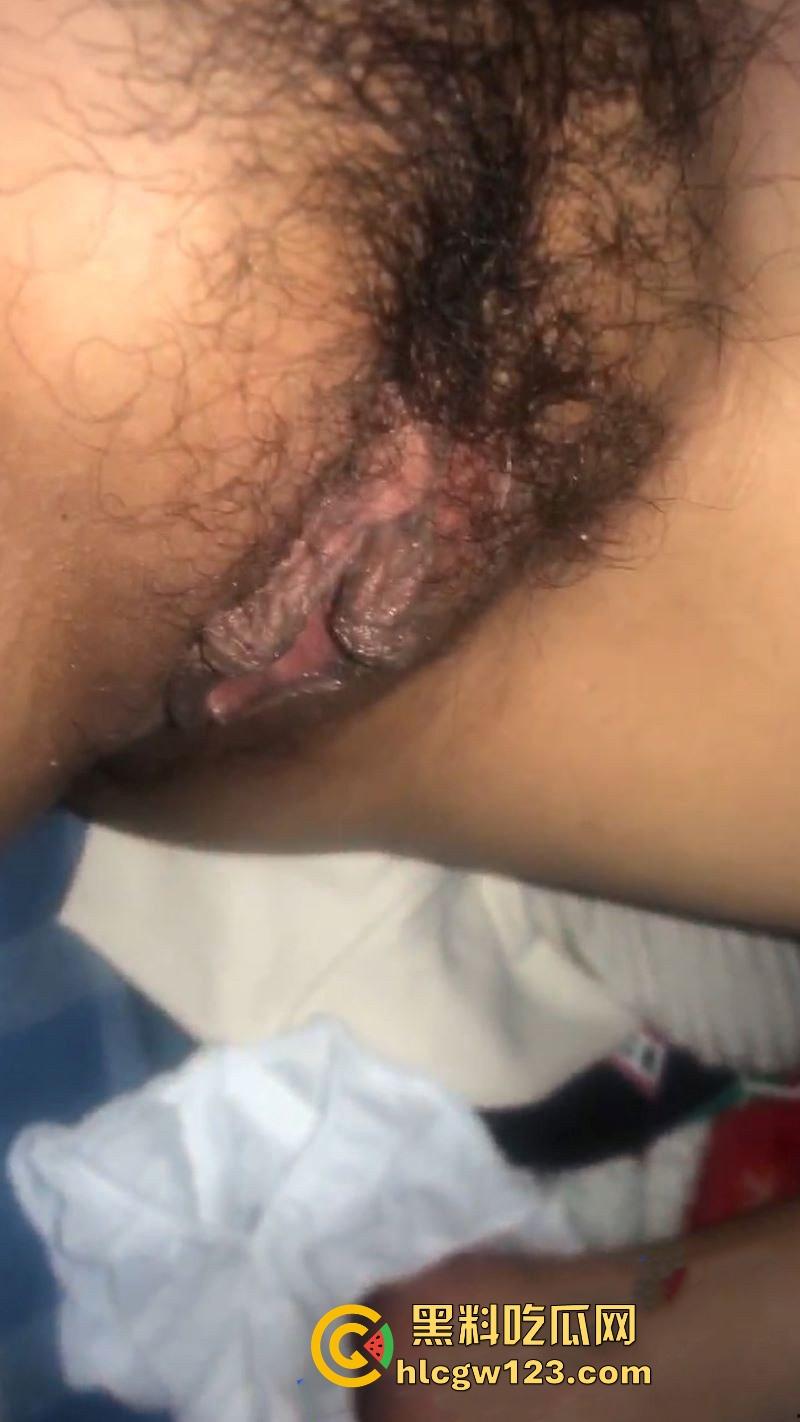 长春师范学院音乐系的学生妹【林薇薇】调教视频曝光 纤细腰肢骑乘姿势扭动不停 大黑逼淫水疯狂外涌！-6