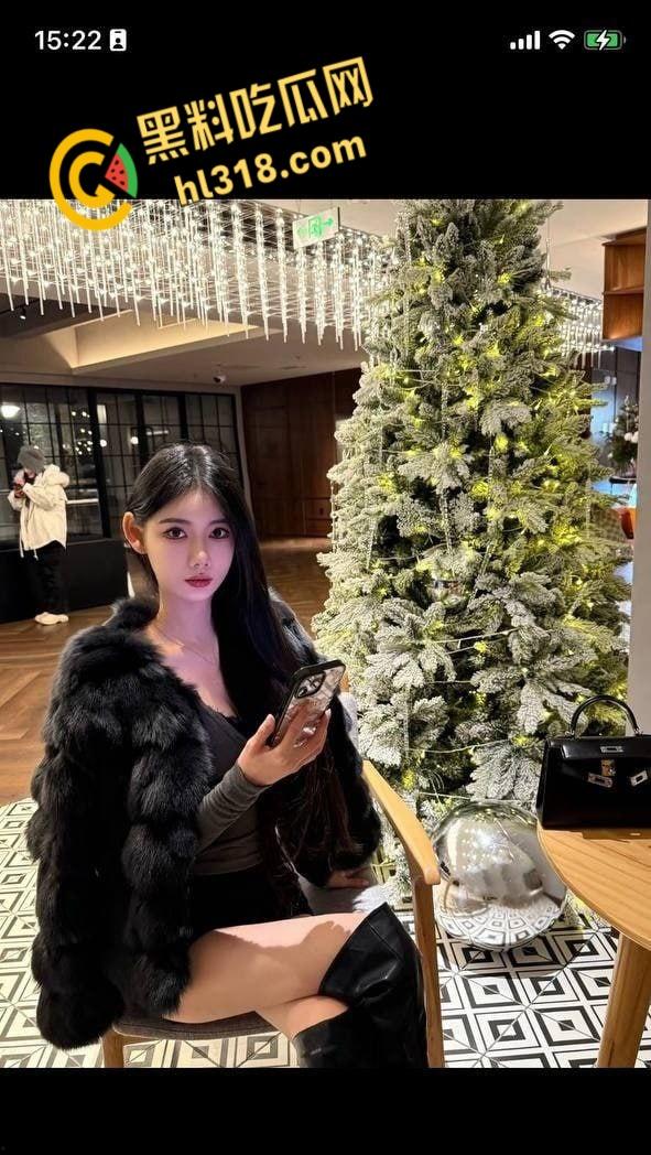 抖音极品御姐【美少女】,中国传媒学院准校花,毕业后迫于生计沦落为外拍模特,顺便兼职外围赚零花钱 !-4