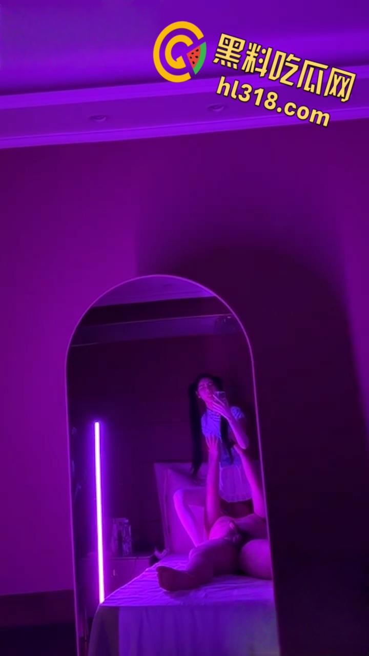 抖音极品御姐【美少女】,中国传媒学院准校花,毕业后迫于生计沦落为外拍模特,顺便兼职外围赚零花钱 !-7